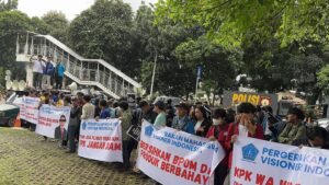 Gedung KPK, Mendesak Pemeriksaan Kepala BPOM dan Pengusutan Dugaan Gratifikasi