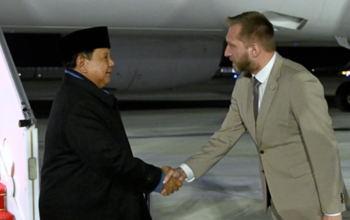 Usai Bertemu Putin, Presiden Prabowo Tiba di Paris untuk Perkuat Diplomasi Strategis dengan Emmanuel Macron