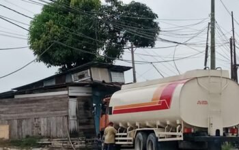 Diduga Gudang BBM Bersubsidi Bebas Beroperasi di Bathin Solapan Kapolsek Bungkam Saat Dikonfirmasi