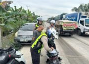 Kemacetan Panjang di KM 75 Lintas Timur Pelalawan Berhasil Diurai, Satlantas Lakukan Penindakan Tegas